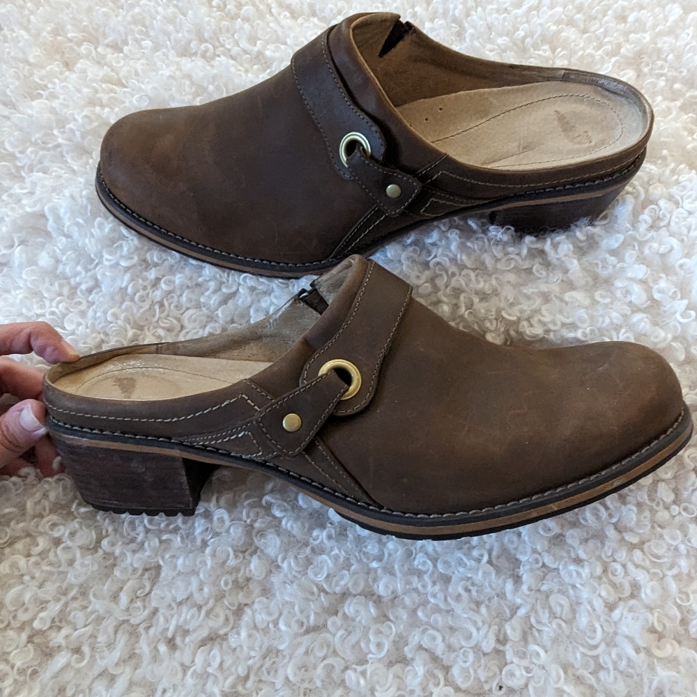 Women's RedWing Shoes